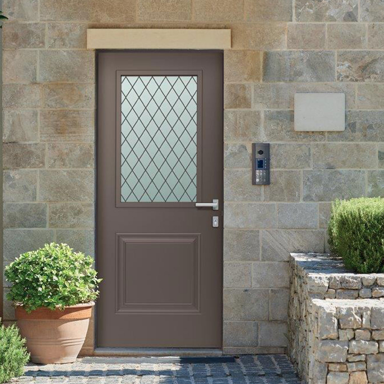 porte-entree-acier-menuiserie-2000-amboise Porte d'entrée en acier Menuiserie 2000 Amboise